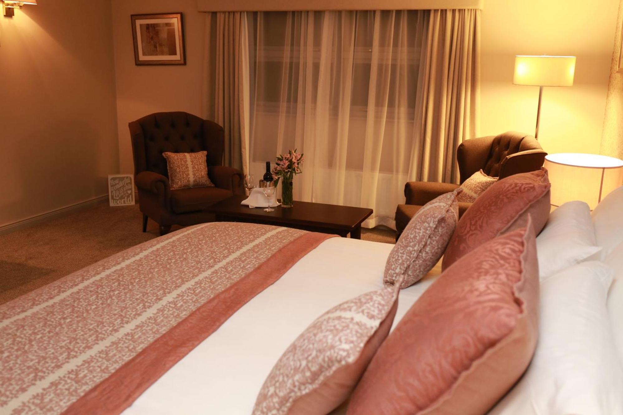 אומה Mellon Country Inn Hotel מראה חיצוני תמונה